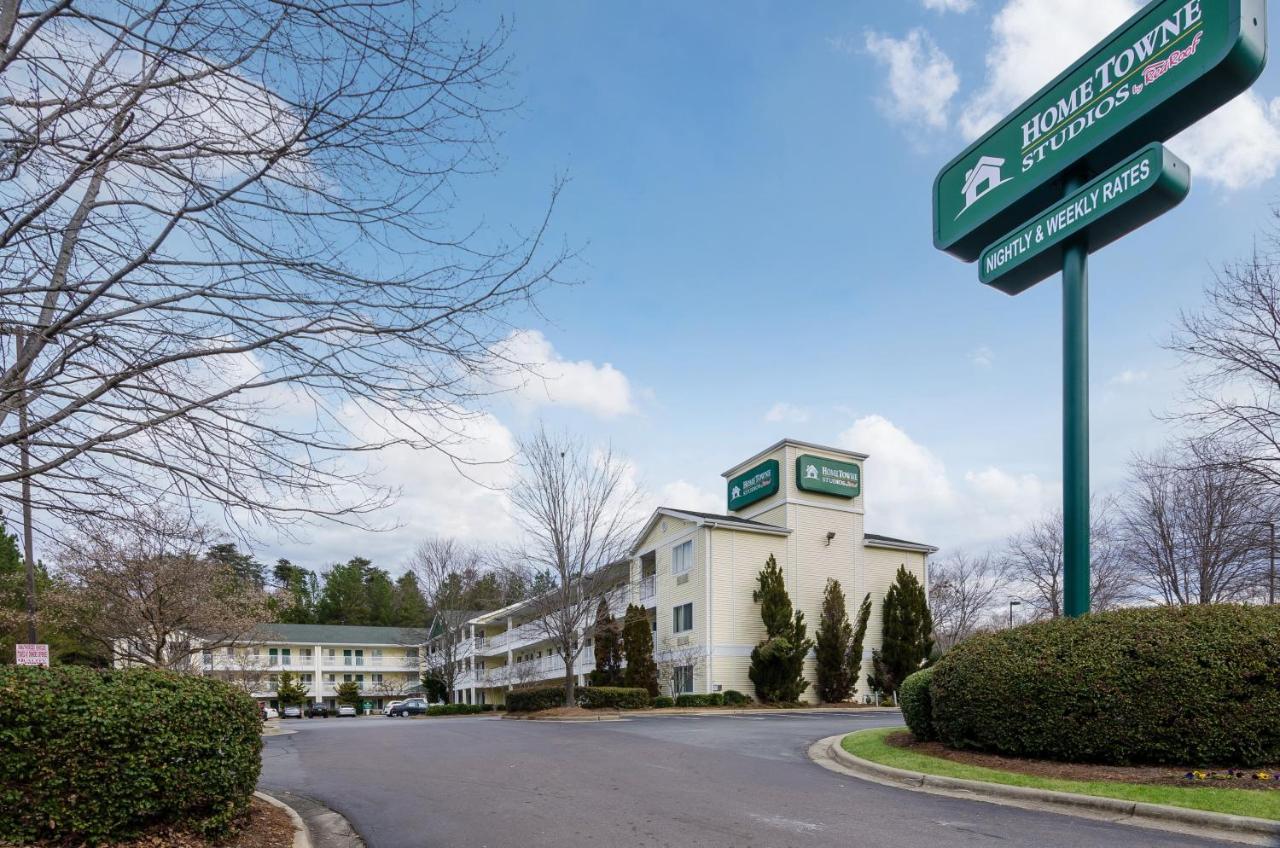 Motel Hometowne By Red Roof - Pkwy 2*